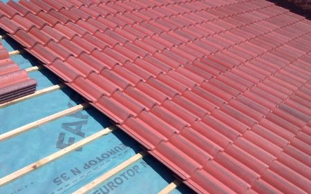 impermeabilizacio ndecubiertaconondulinebajotejaenLorca Murcia 455w